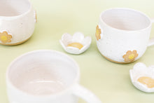 Load image into Gallery viewer, miss linda white + raw *handmade daisy ceramic mug*
